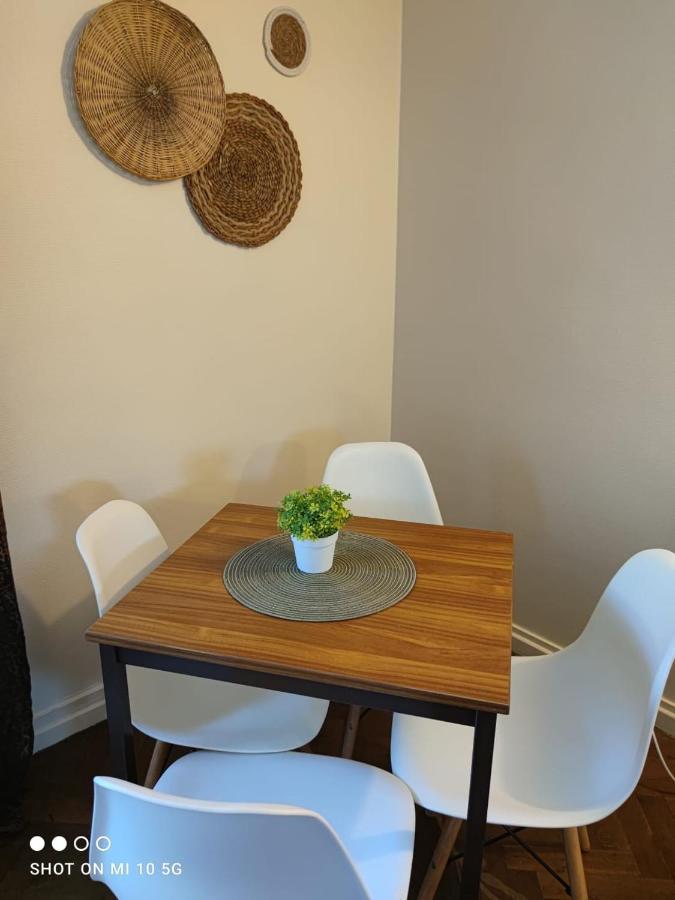 Appartement Tres Bien Place Шатору Экстерьер фото